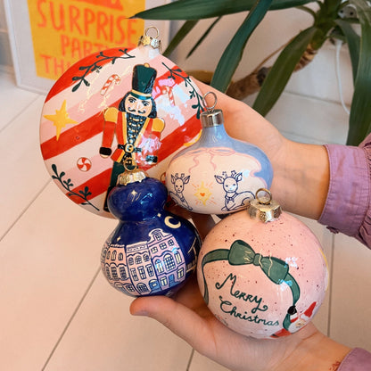 ceramic painting: baubles