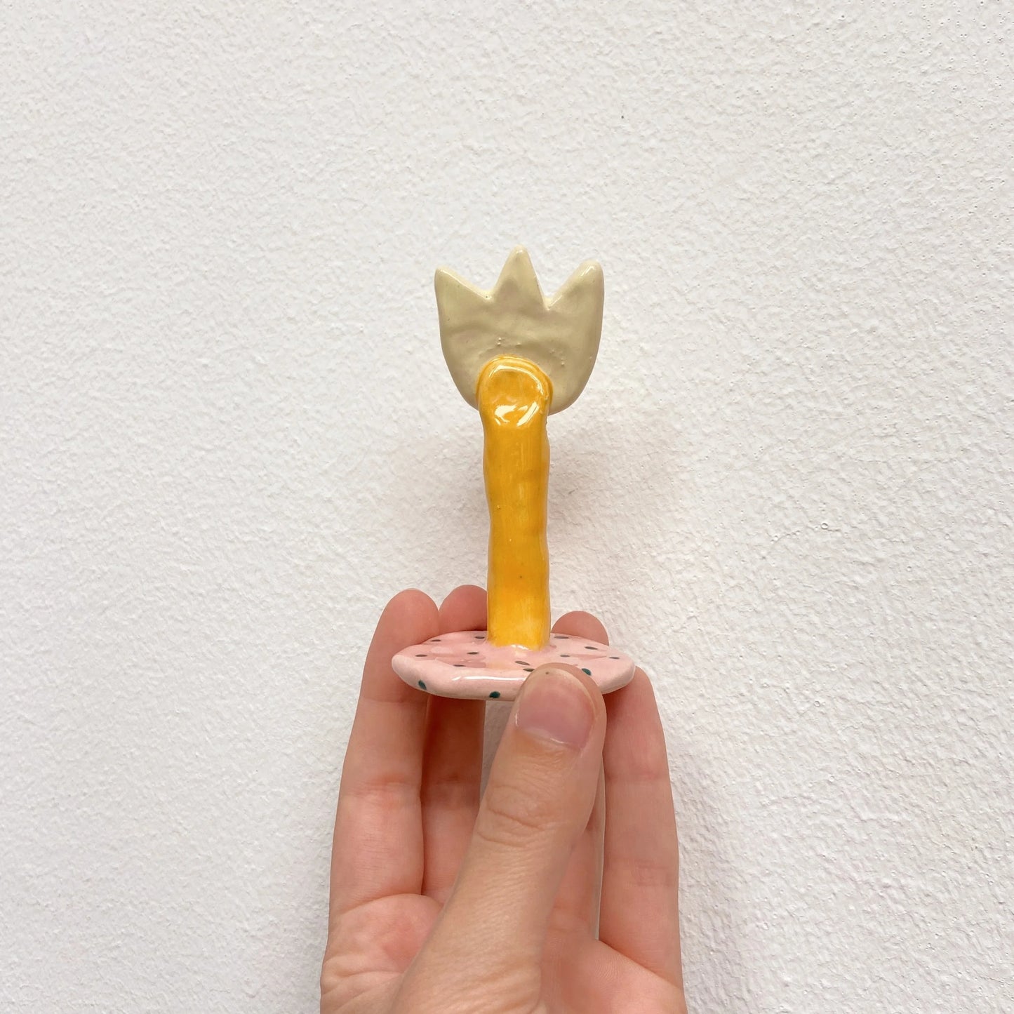 flower buddy | pointy pastel yellow buddy