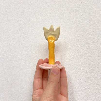 flower buddy | pointy pastel yellow buddy