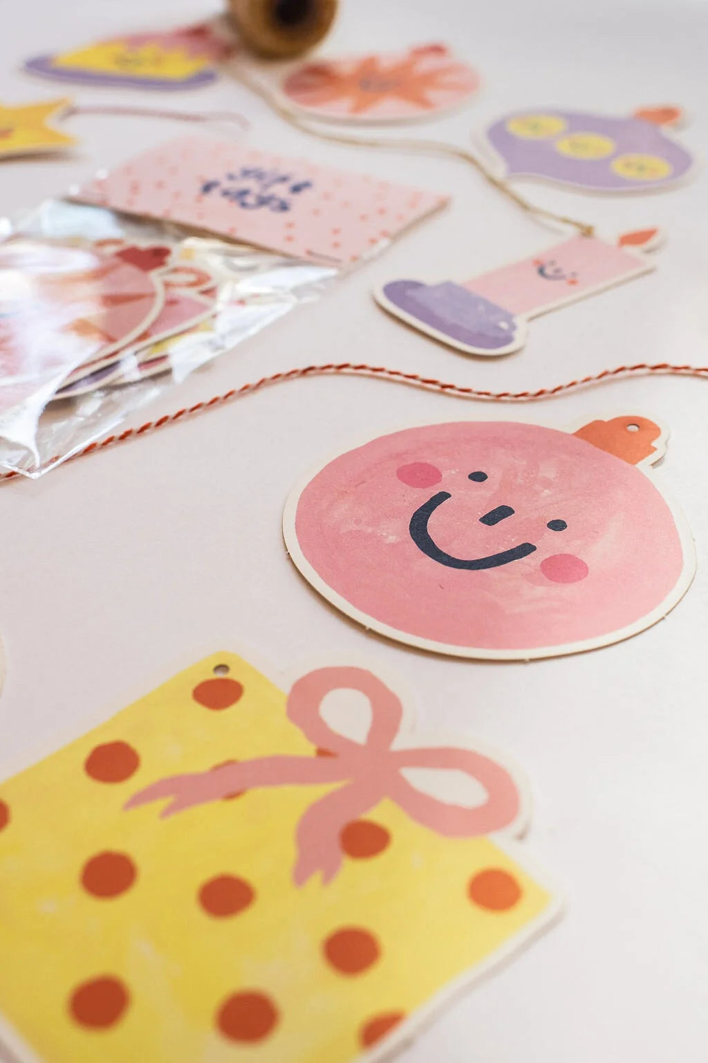 set of 12 gift tags