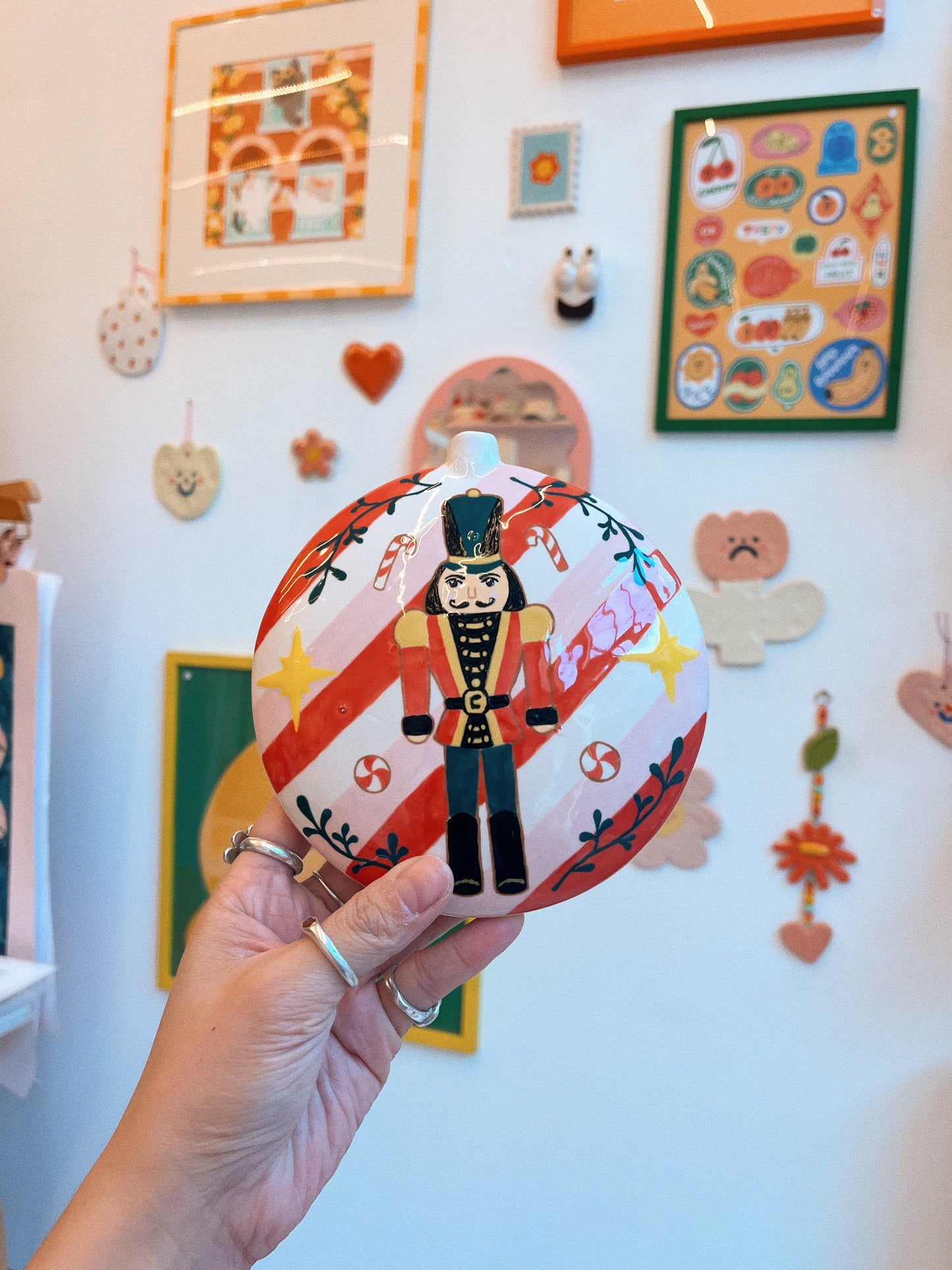 ceramic painting: baubles