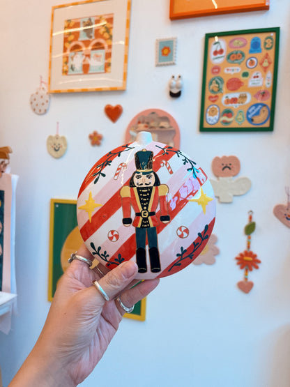 ceramic painting: baubles