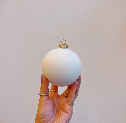 ceramic painting: baubles