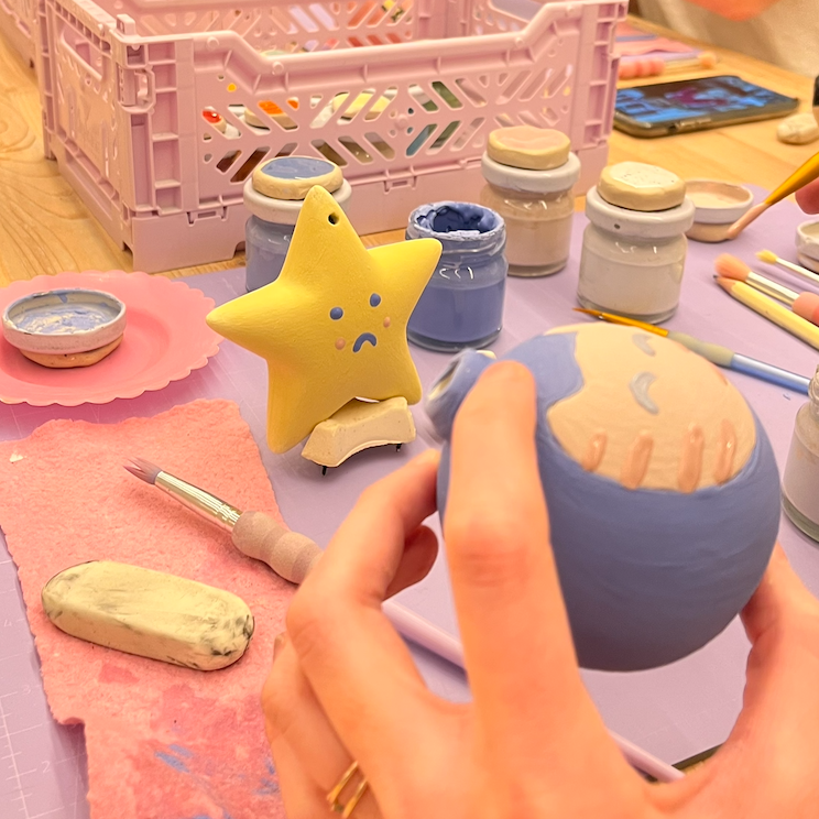 ceramic painting: baubles