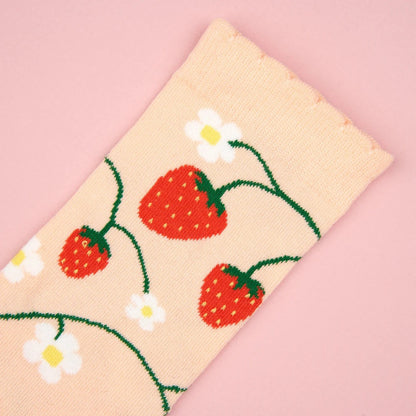 coucou suzette socks - strawberry plant