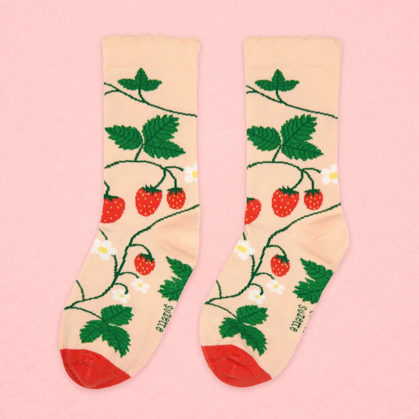 coucou suzette socks - strawberry plant