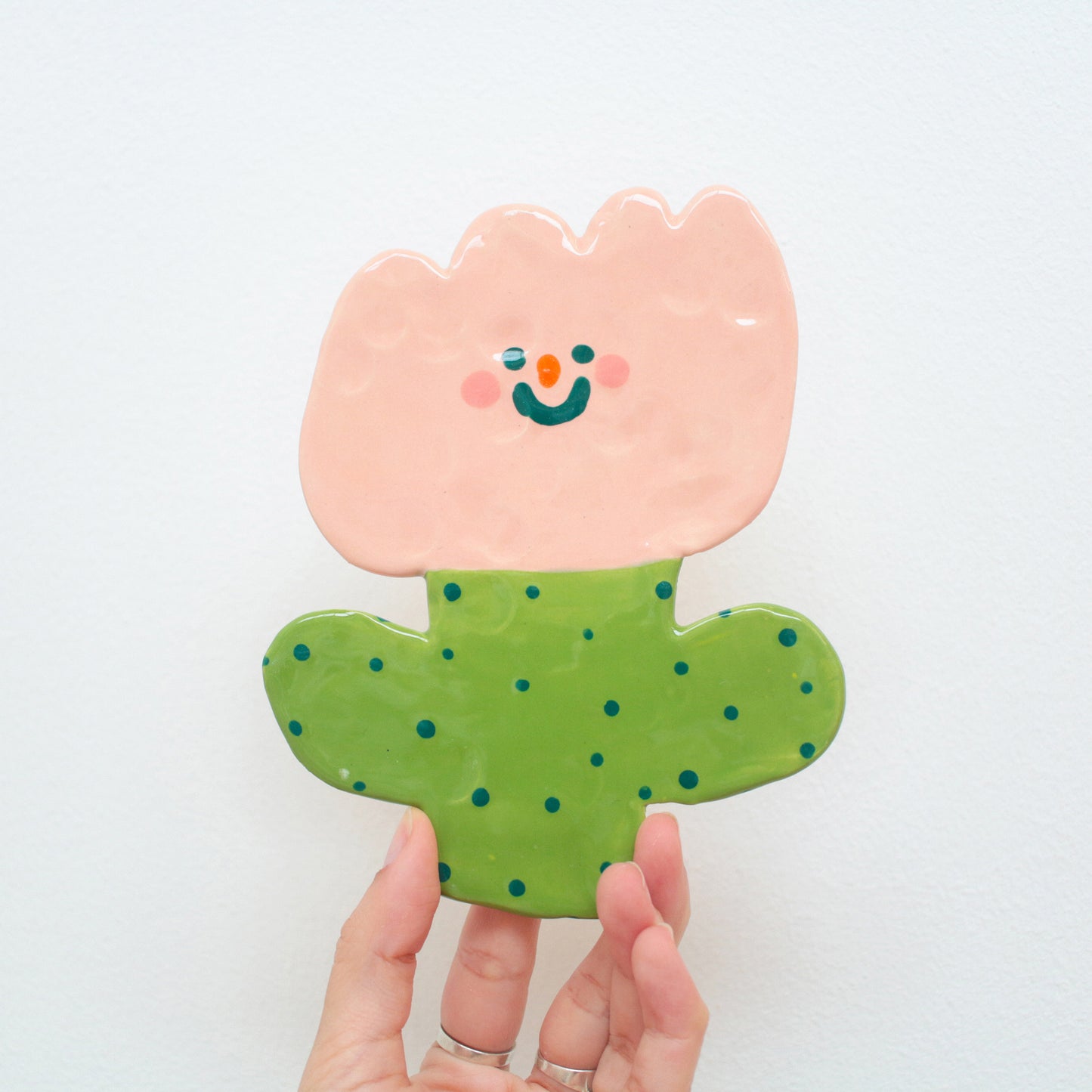 wall flower | dotted flower friend