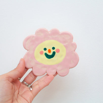 wall flower | happy pinky guy
