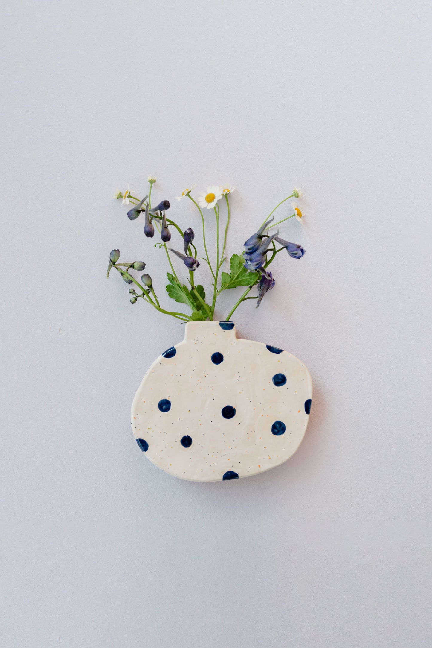 wall vase | pink flower