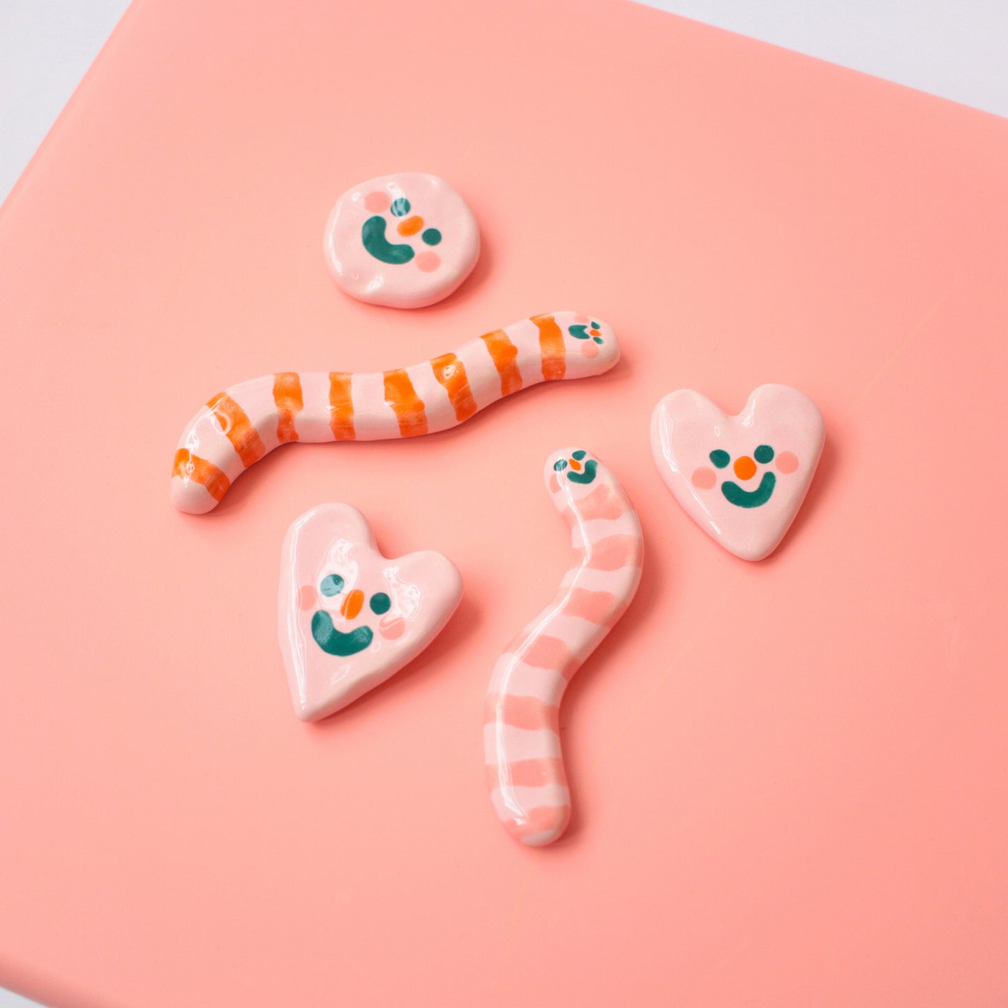 wall hanging | wormy love