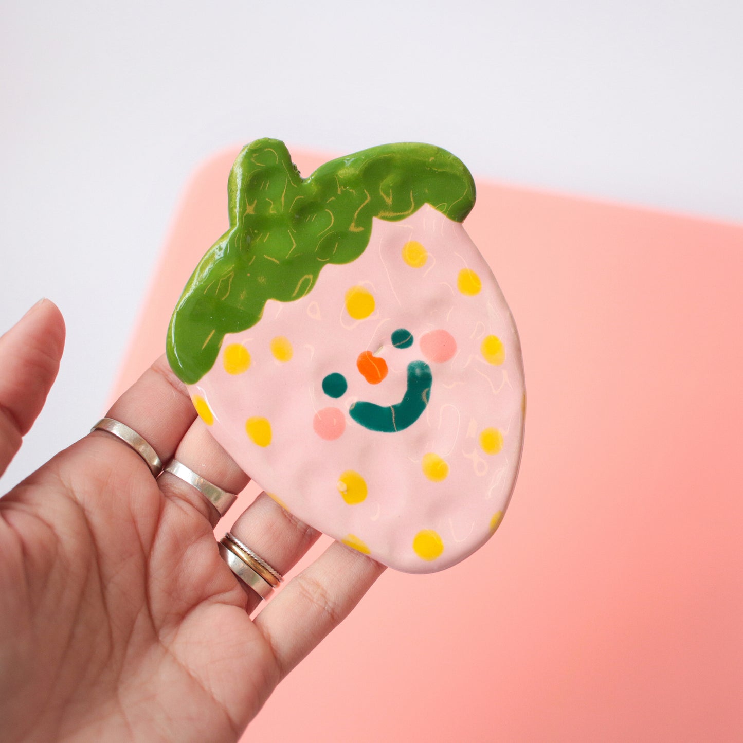 wall hanging | happy strawberries